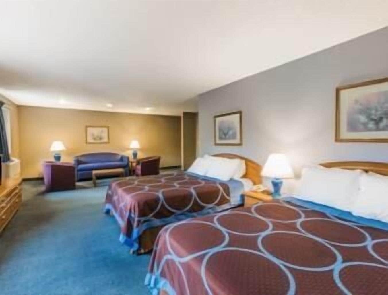 Super 8 By Wyndham East Stroudsburg - Poconos Otel Dış mekan fotoğraf