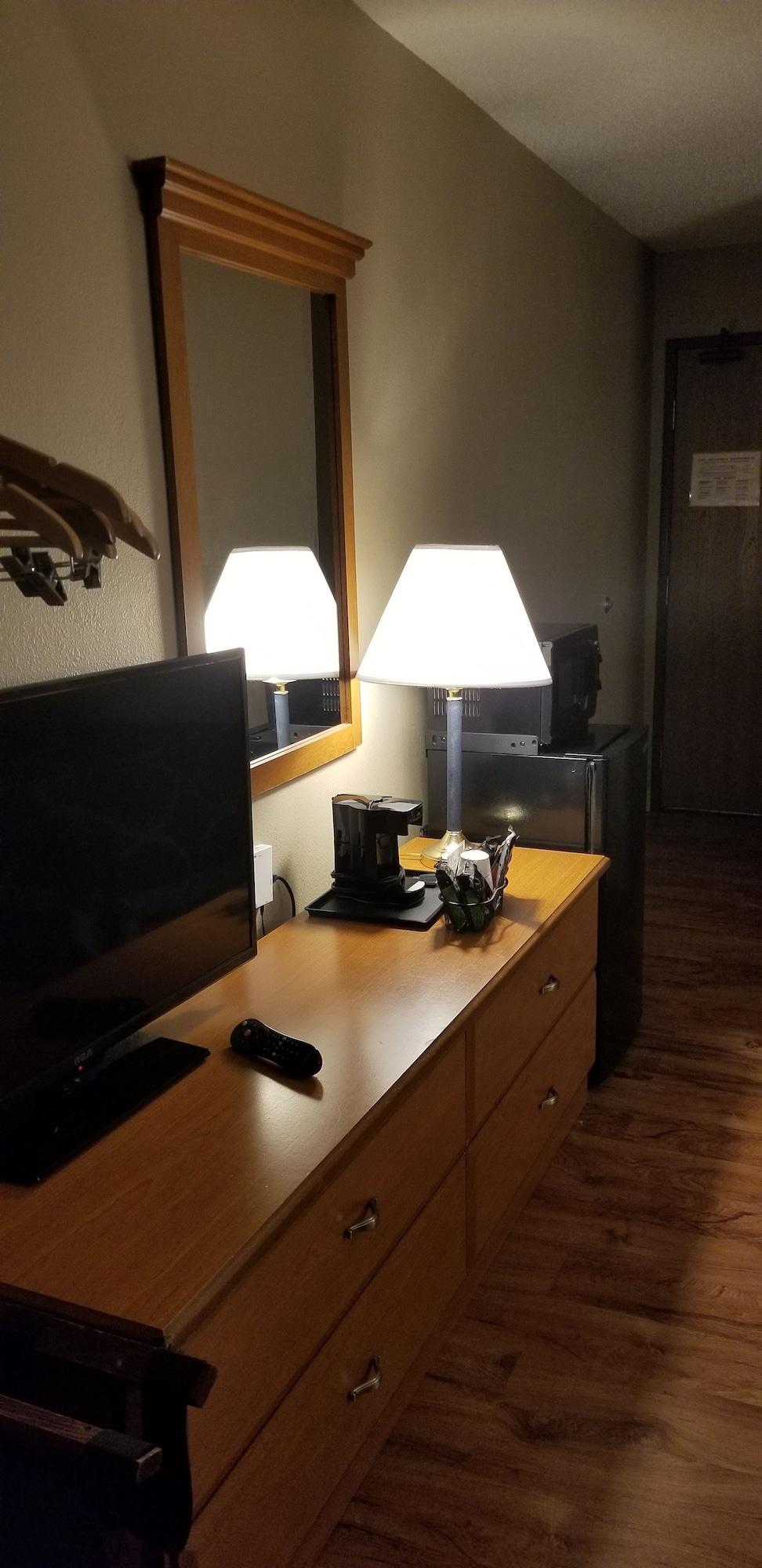 Super 8 By Wyndham East Stroudsburg - Poconos Otel Dış mekan fotoğraf