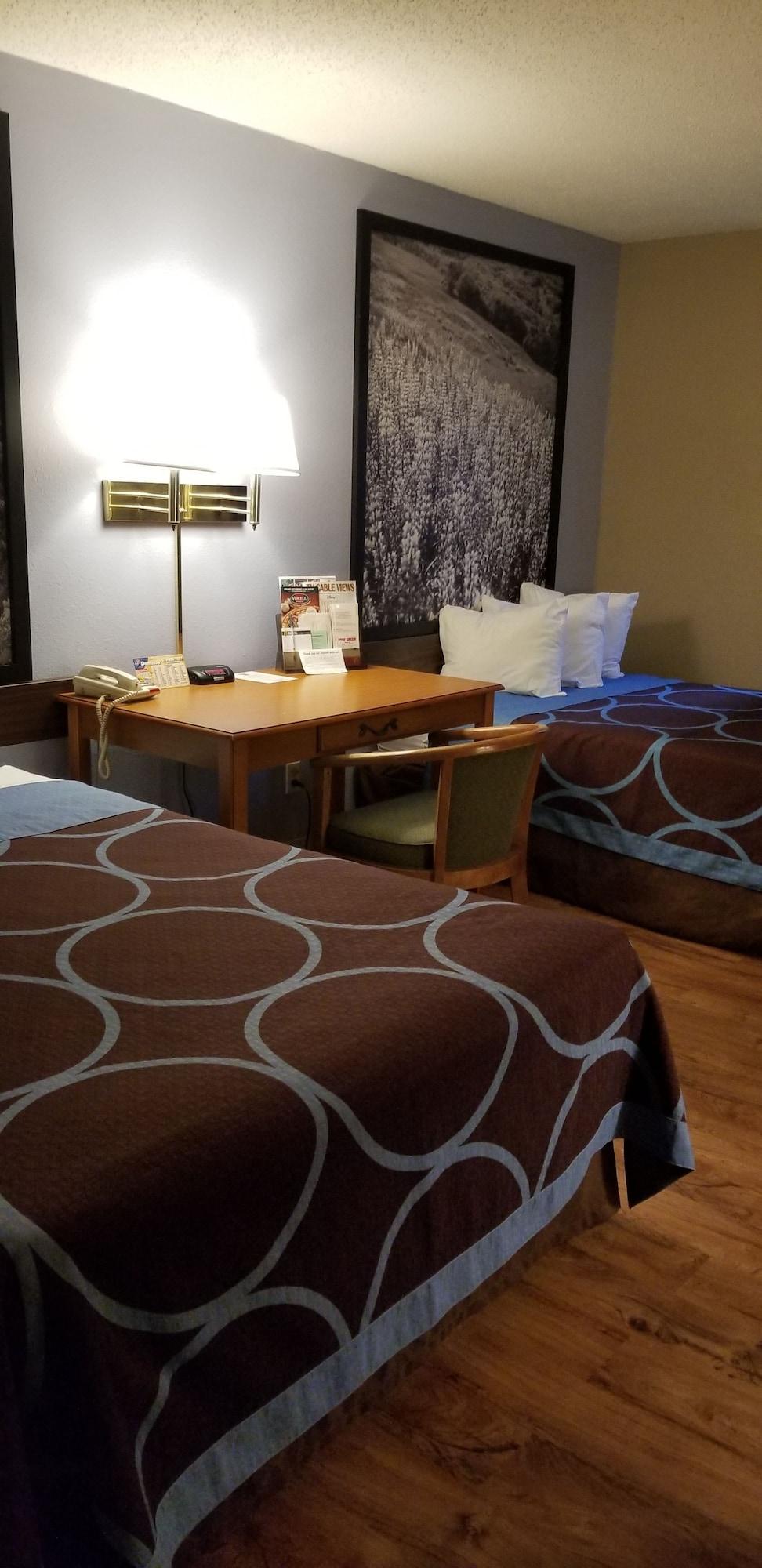Super 8 By Wyndham East Stroudsburg - Poconos Otel Dış mekan fotoğraf