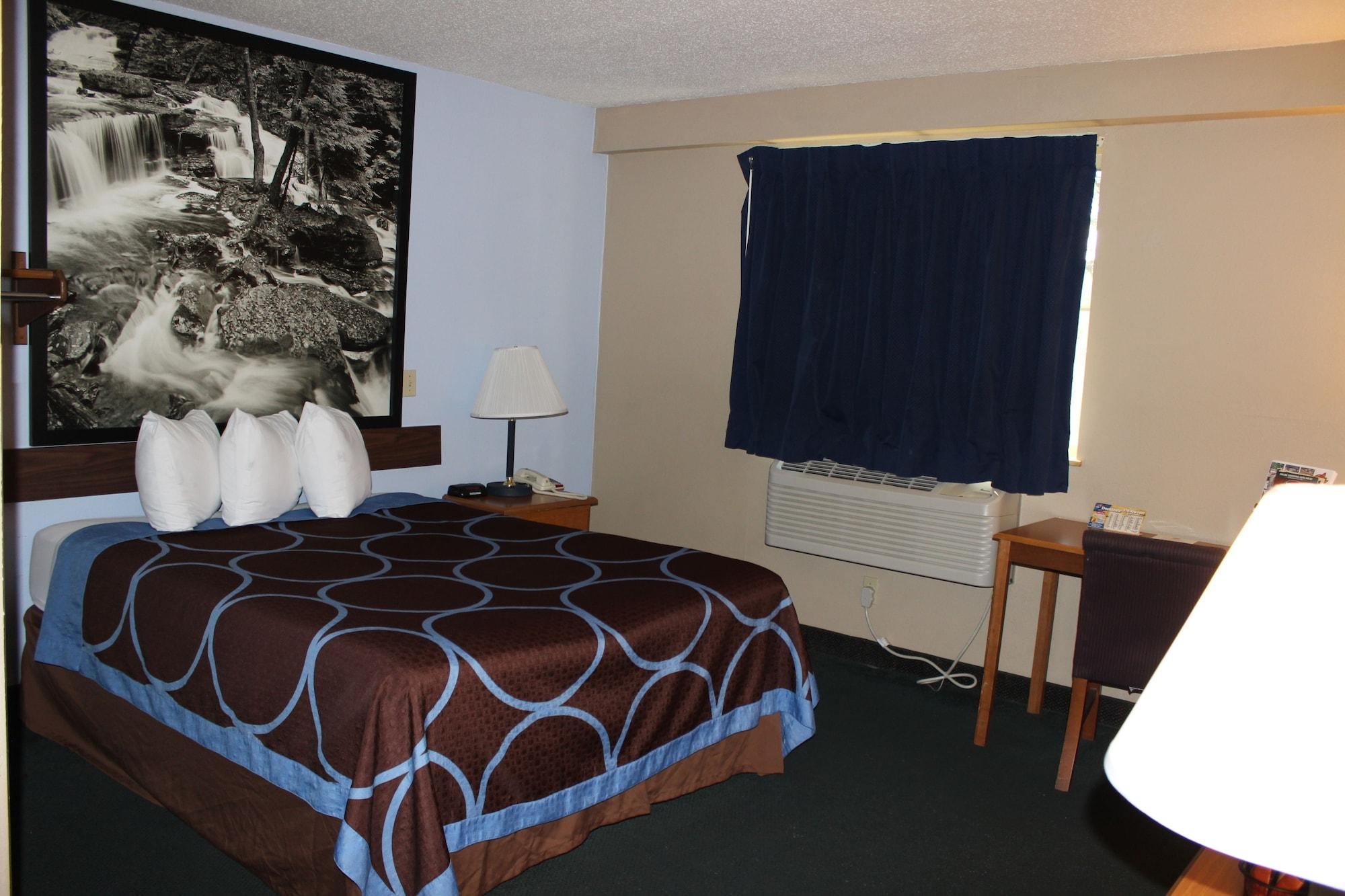 Super 8 By Wyndham East Stroudsburg - Poconos Otel Dış mekan fotoğraf