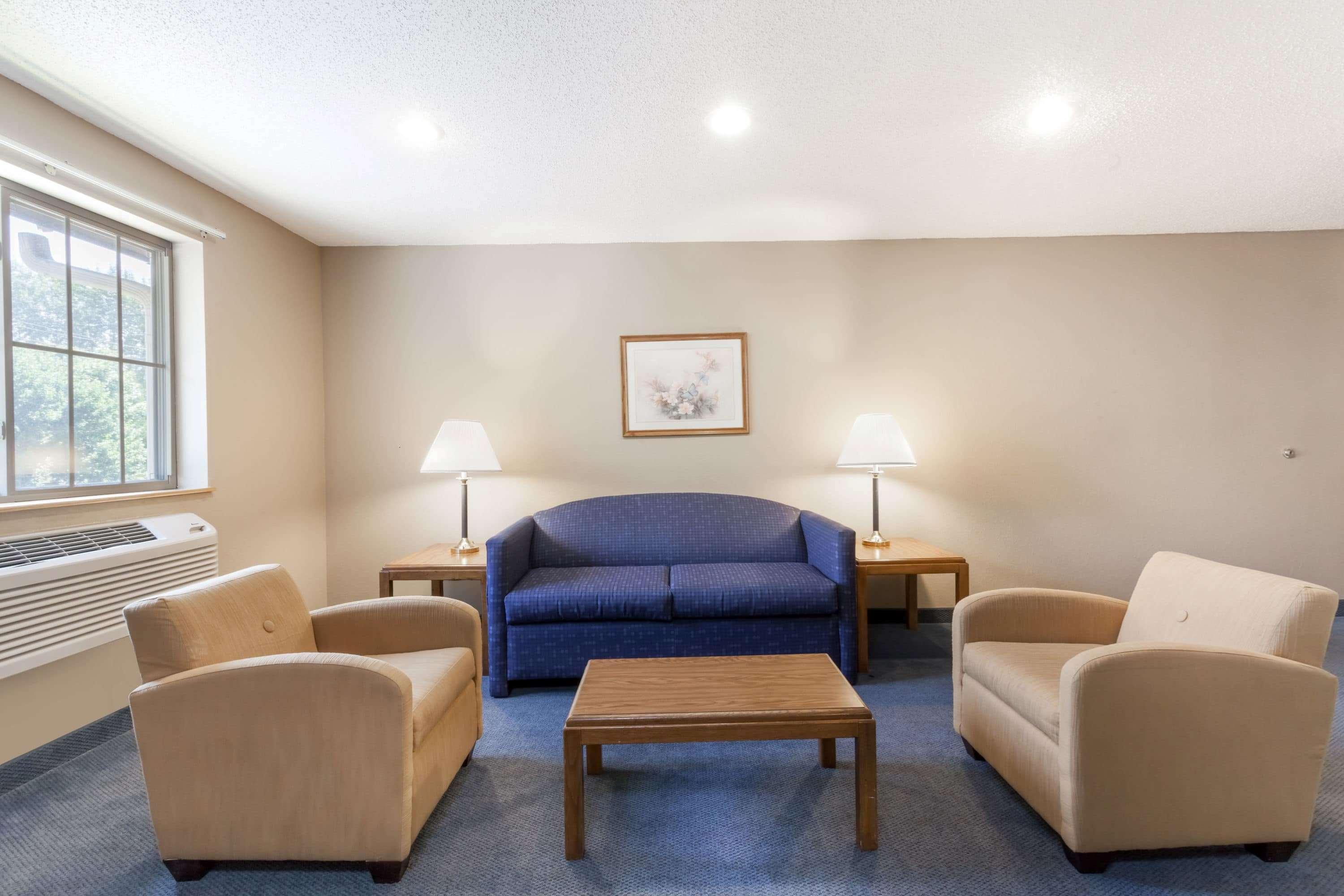 Super 8 By Wyndham East Stroudsburg - Poconos Otel Dış mekan fotoğraf