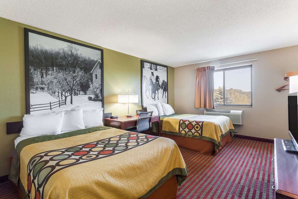 Super 8 By Wyndham East Stroudsburg - Poconos Otel Oda fotoğraf